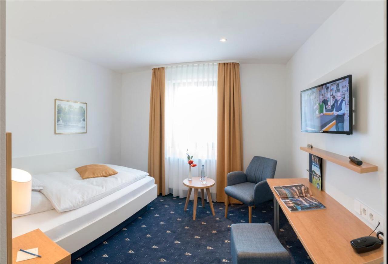 שווצינגן Hotel Adler Post מראה חיצוני תמונה