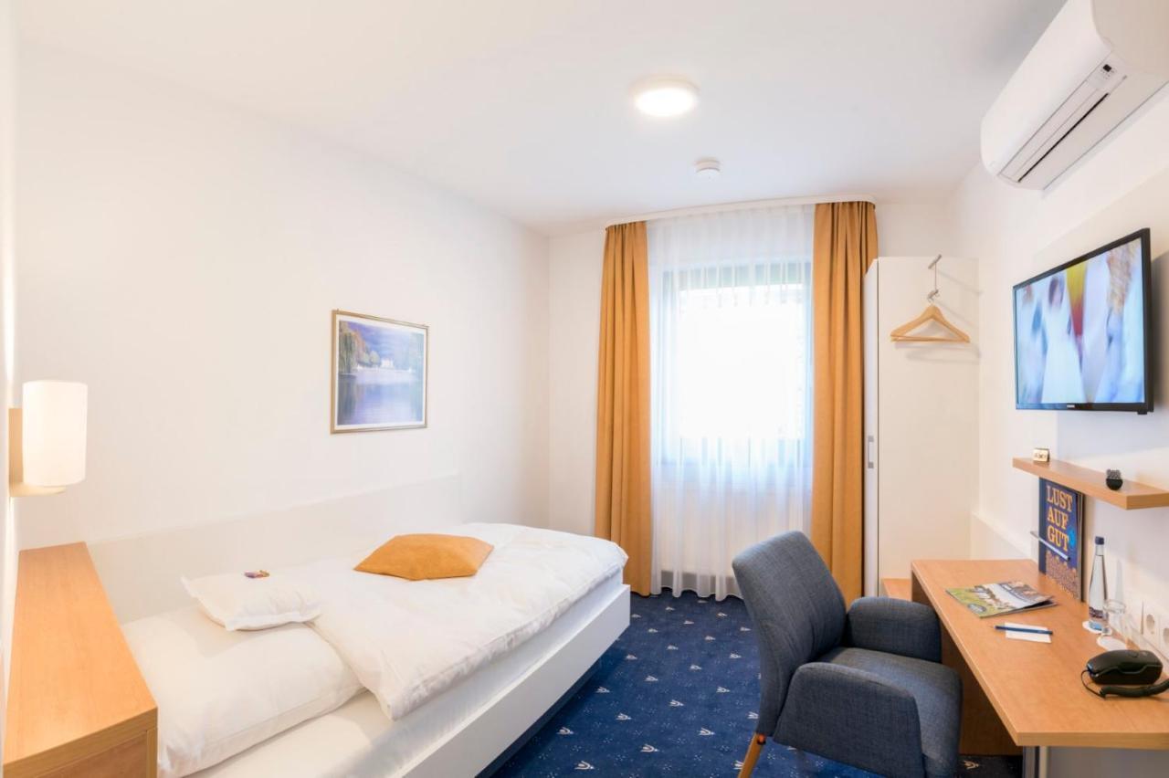 שווצינגן Hotel Adler Post מראה חיצוני תמונה