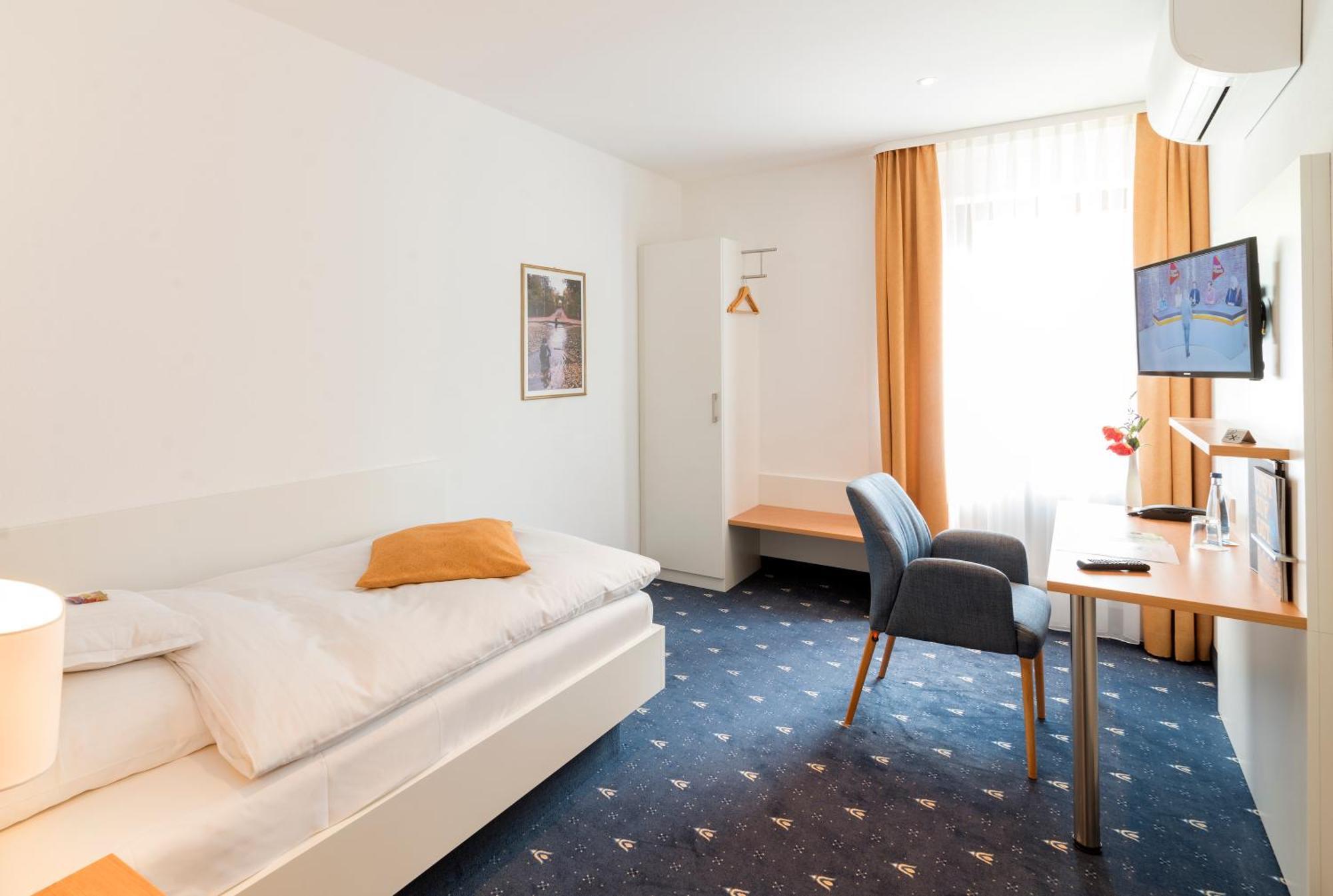 שווצינגן Hotel Adler Post מראה חיצוני תמונה