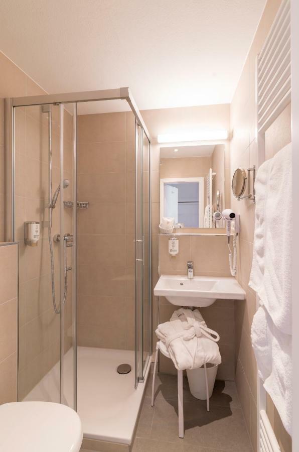 שווצינגן Hotel Adler Post מראה חיצוני תמונה